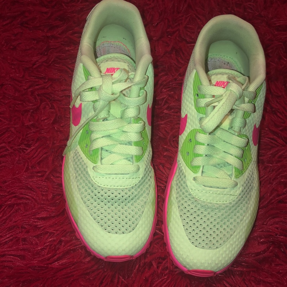 Nike Air Max - Picture 2 of 4